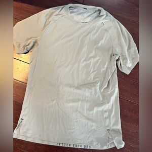 Lululemon Workout Shirt
